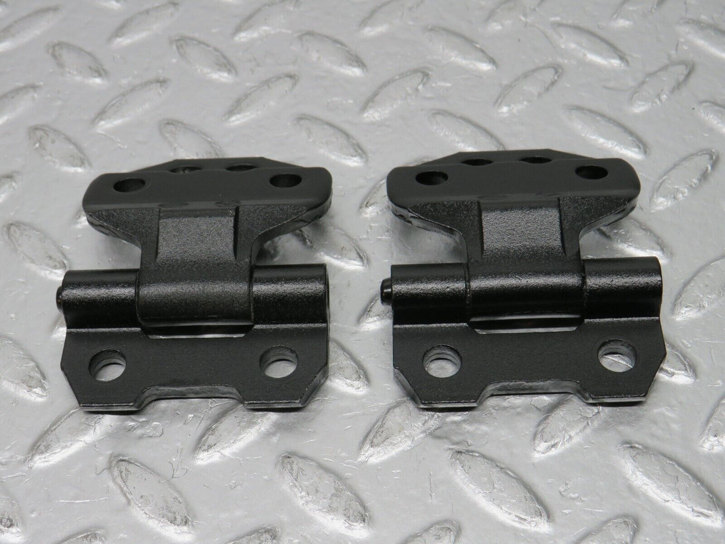32557 Mercedes-Benz S124 300TE Wagon Door Hinge Right Side