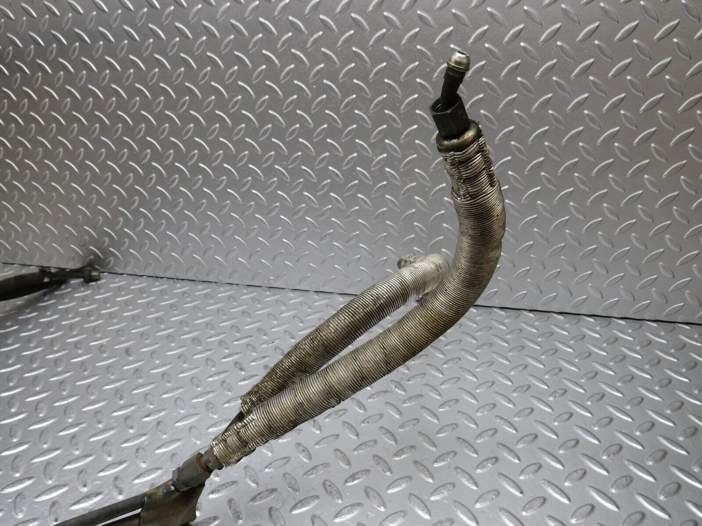 30566 Mercedes-Benz W124 230E Power Steering Pump Oil Pipe Hose