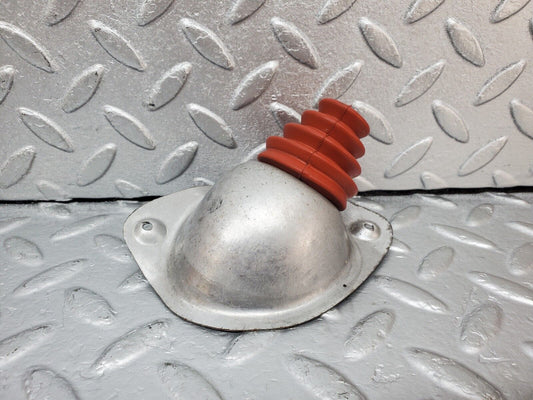 45573 Mercedes-Benz W126 420SE Throttle Linkage Rubber Cover 1163010297