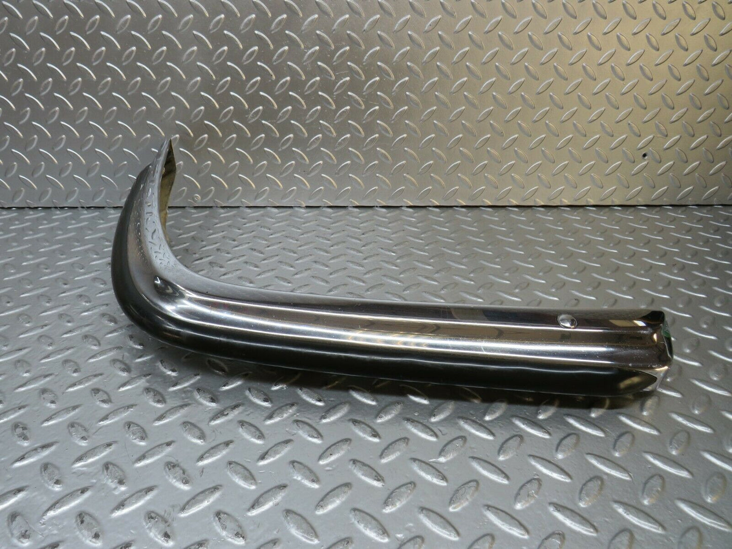 23237 Mercedes-Benz W116 350SE Front Right Upper Bumper Corner 1168800270