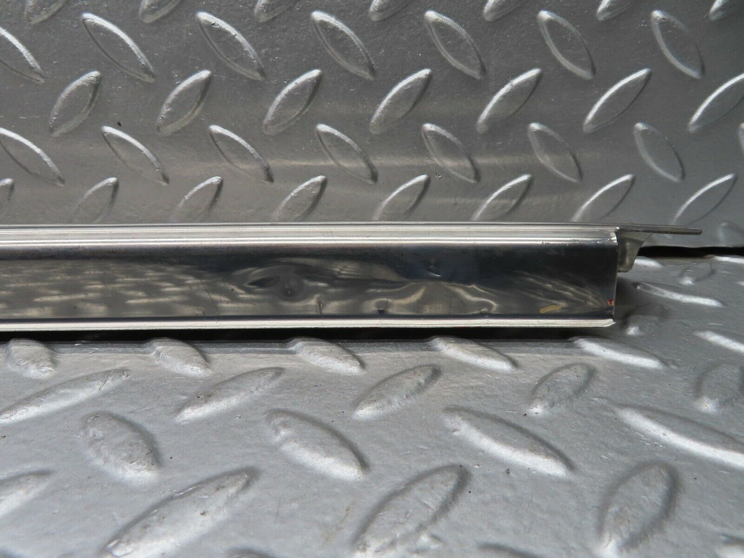 20762 Mercedes-Benz R107 450SL Left Door Sill Chrome