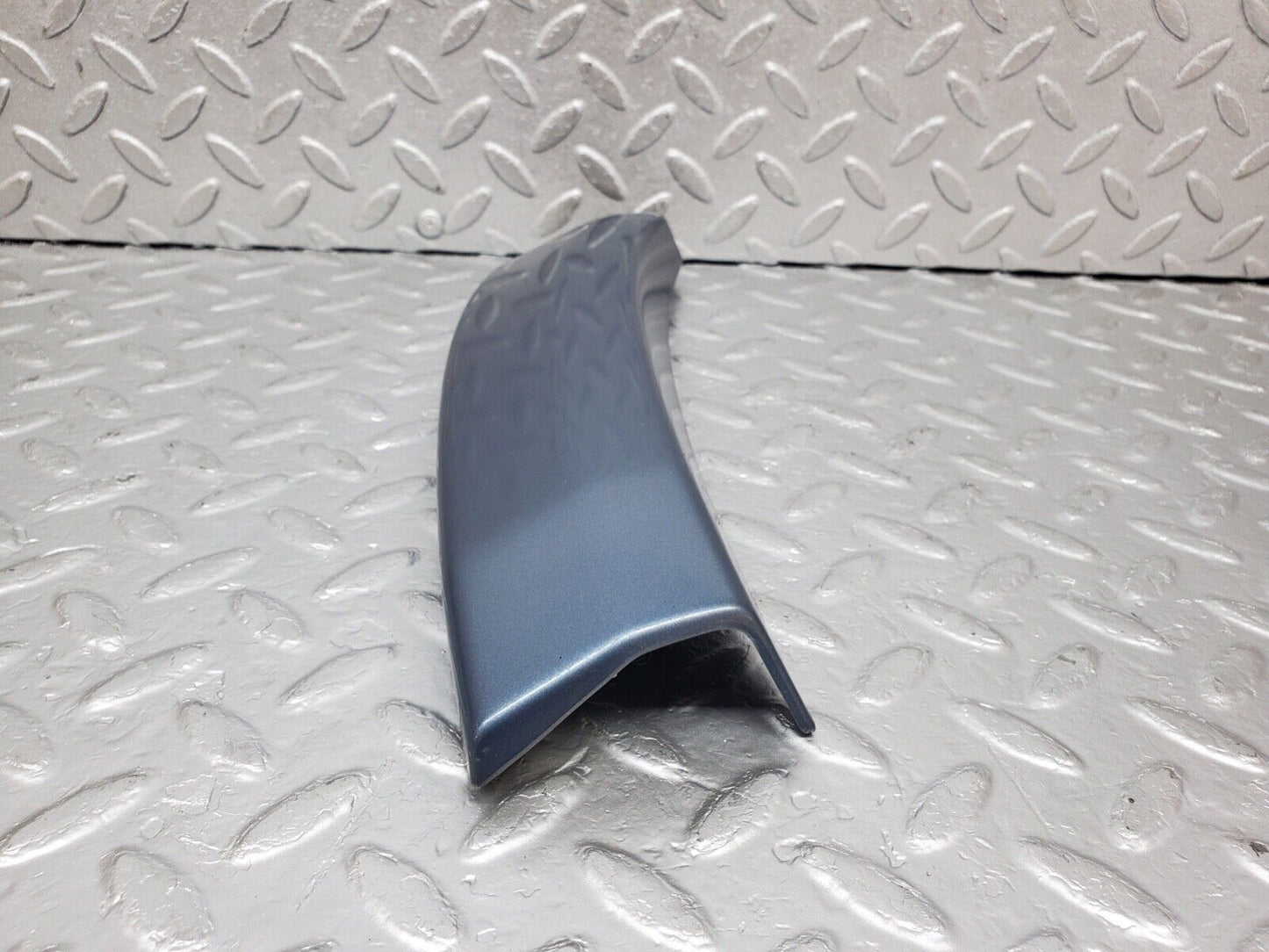 44608 Mercedes-Benz W124 220E Rear Left Fender Lower Moulding Trim