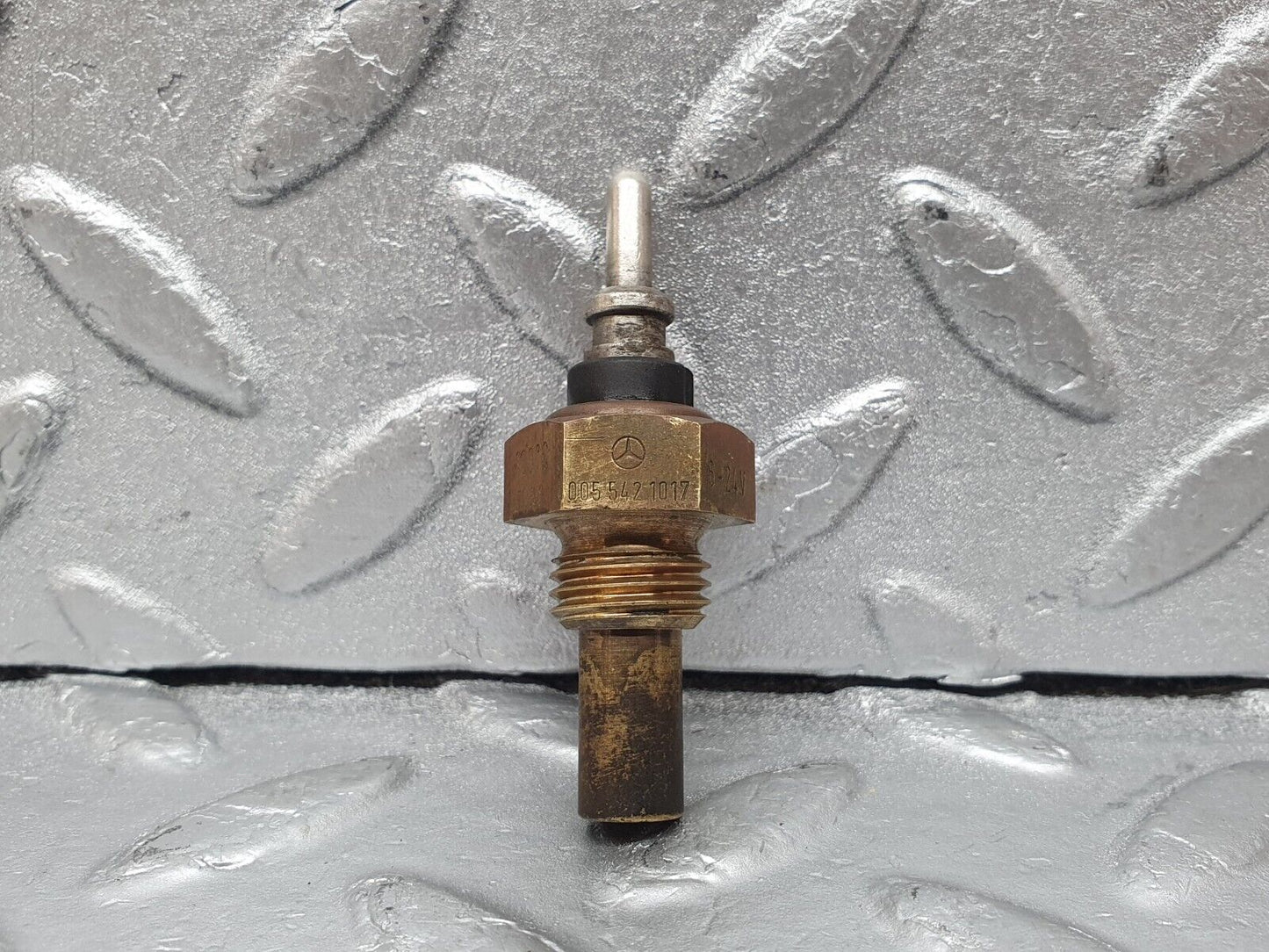 44085 Mercedes-Benz C123 230CE Coupe Coolant Temperature Sensor VDO 0055421017