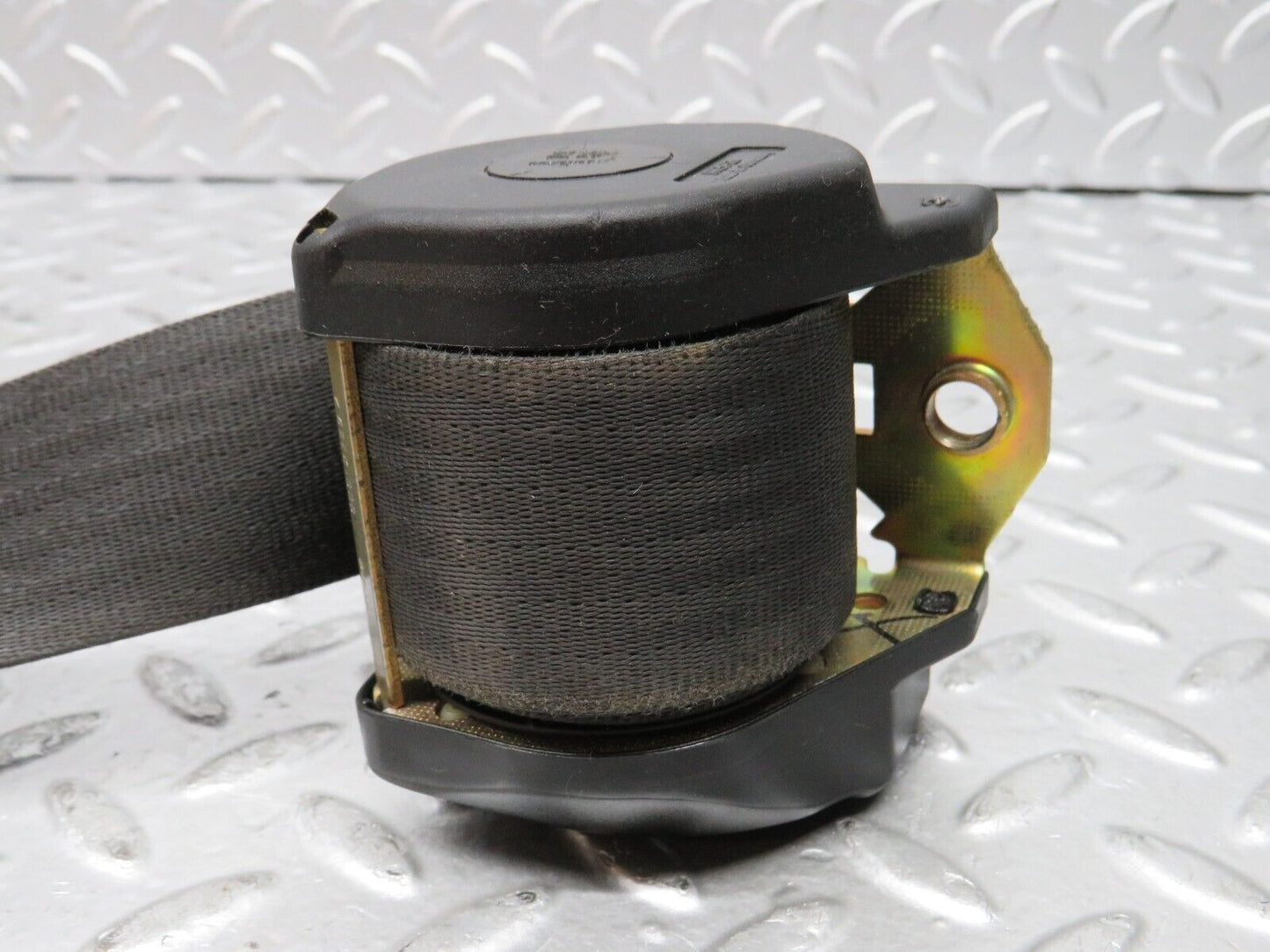 28535 Mercedes-Benz S123 240D Wagon Front Left Seat Belt 1238602586