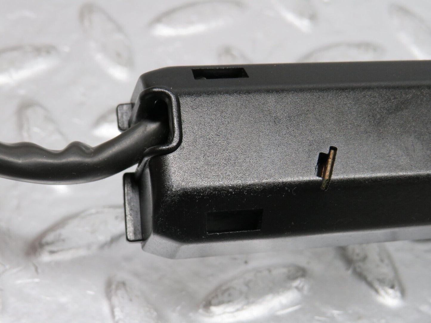 32566 Mercedes-Benz S124 300TE Wagon Tail Light Bulb Holder