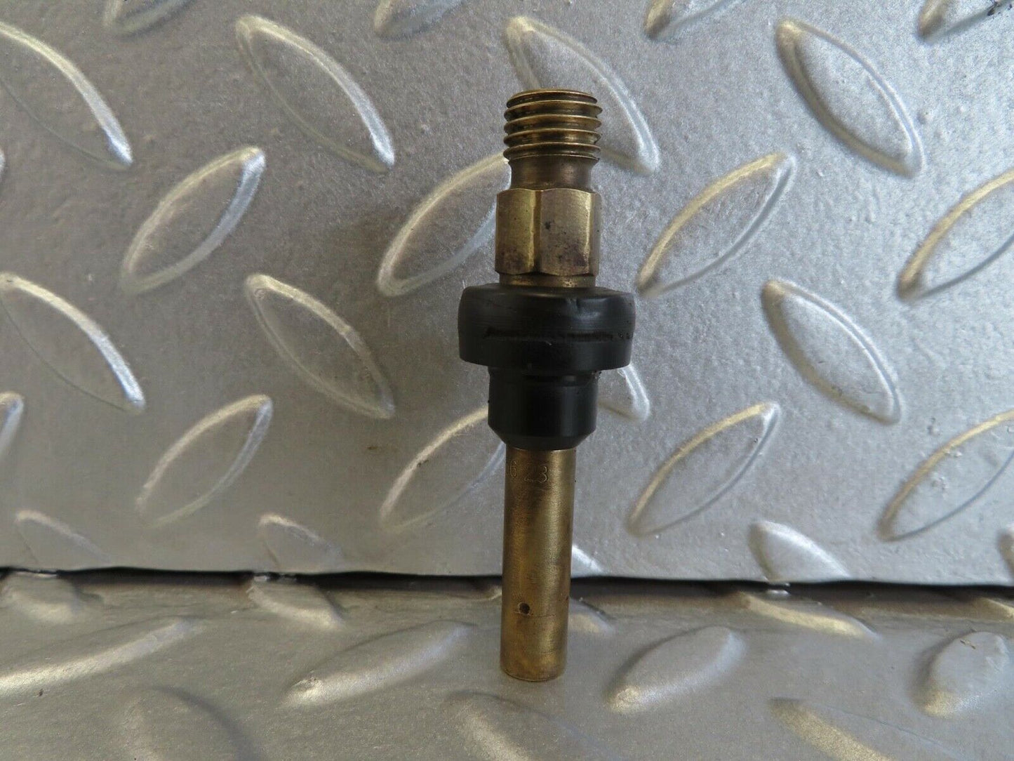 14035 Mercedes-Benz C107 280SLC Fuel Injector Bosch 0000785623