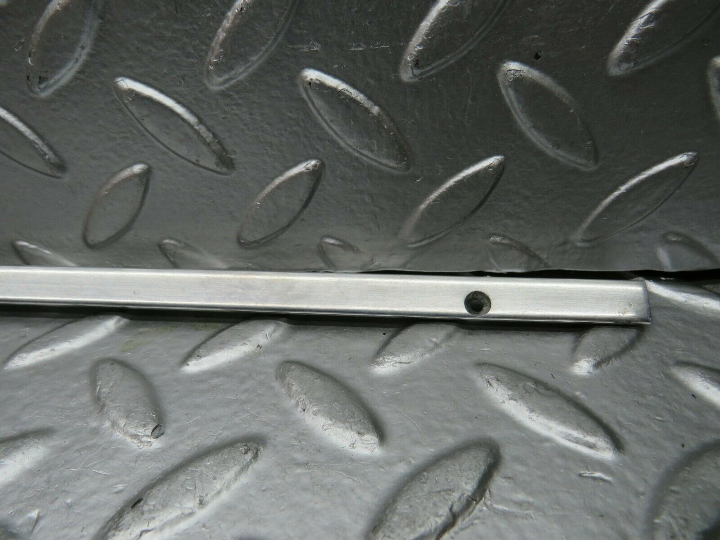 22736 Mercedes-Benz C107 450SLC Coupe Sunroof Chrome Trim