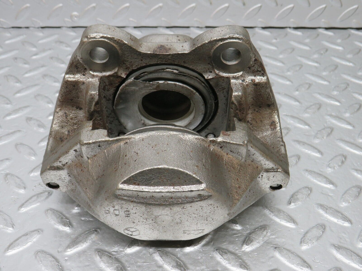 32222 Mercedes-Benz W123 230E Front Left Brake Caliper Ate 60