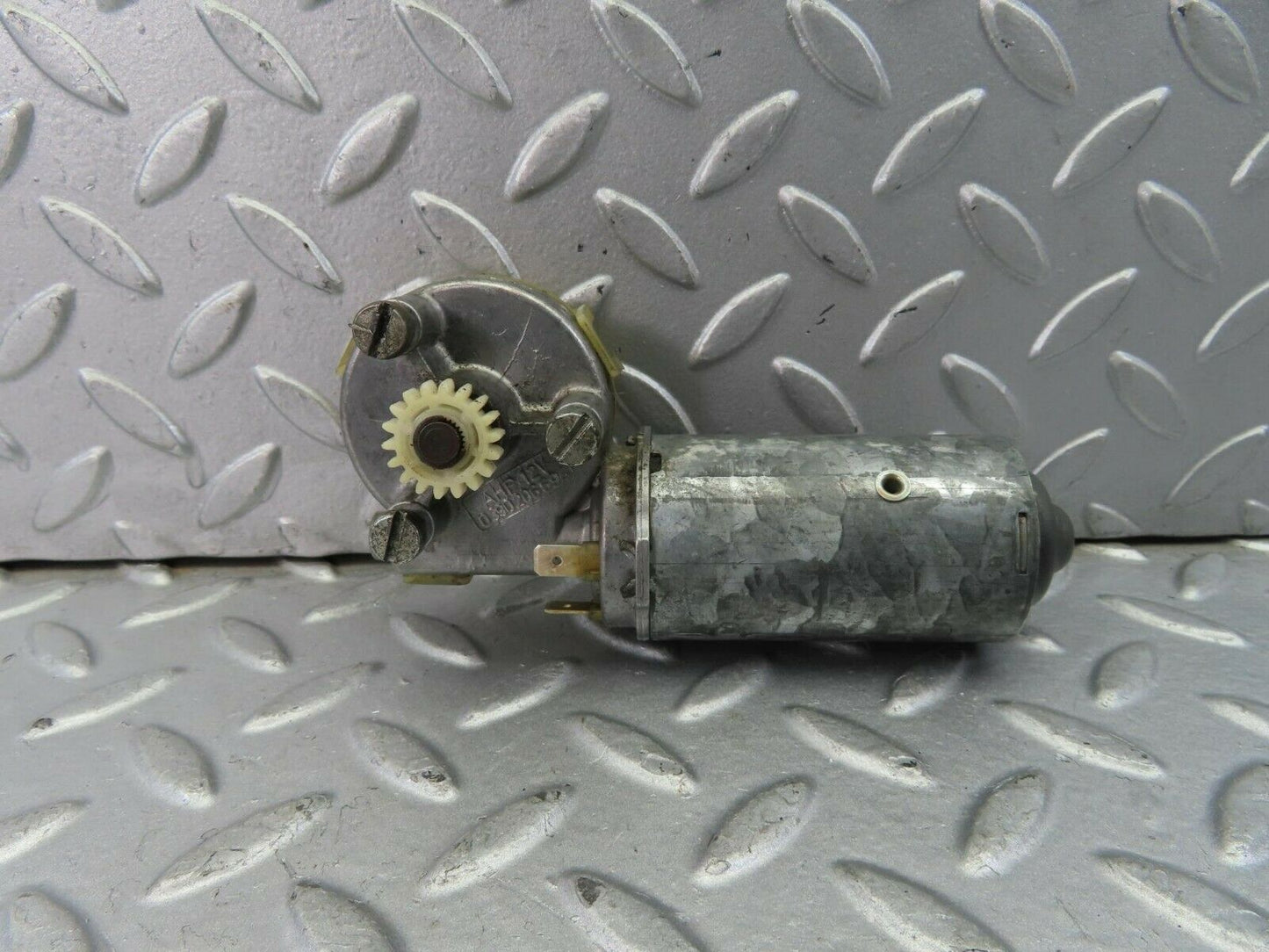 9245 Mercedes-Benz C124 300CE Coupe Seat Belt Motor Right 0390206694