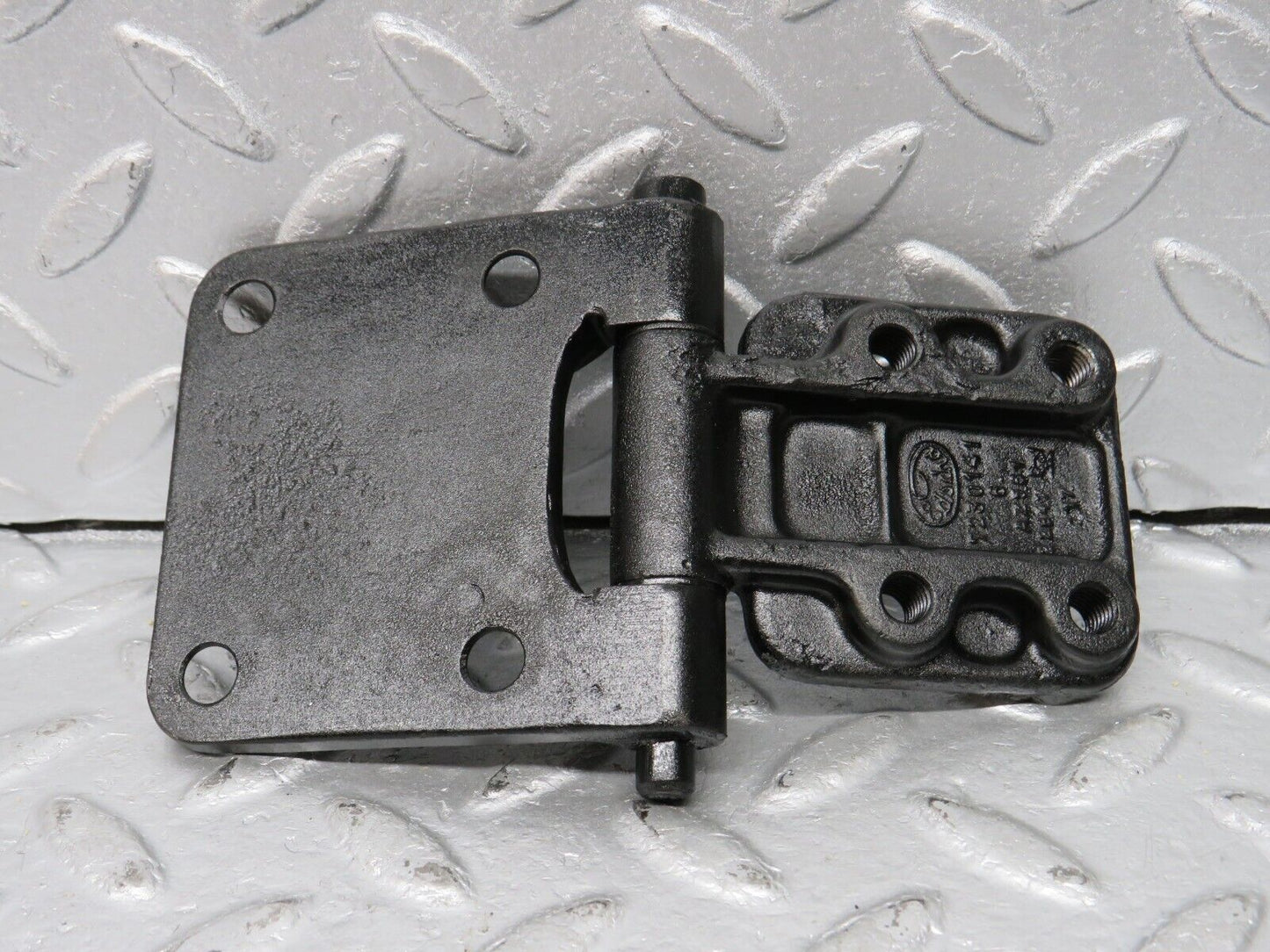 40481 Mercedes-Benz W110 230 Front Right Door Hinge
