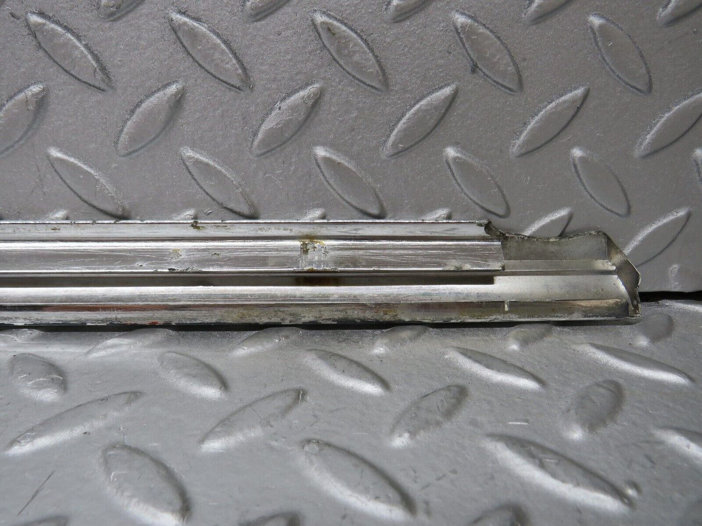 37314 Mercedes-Benz W109 300SEL Rear Right Door Chrome Moulding Trim