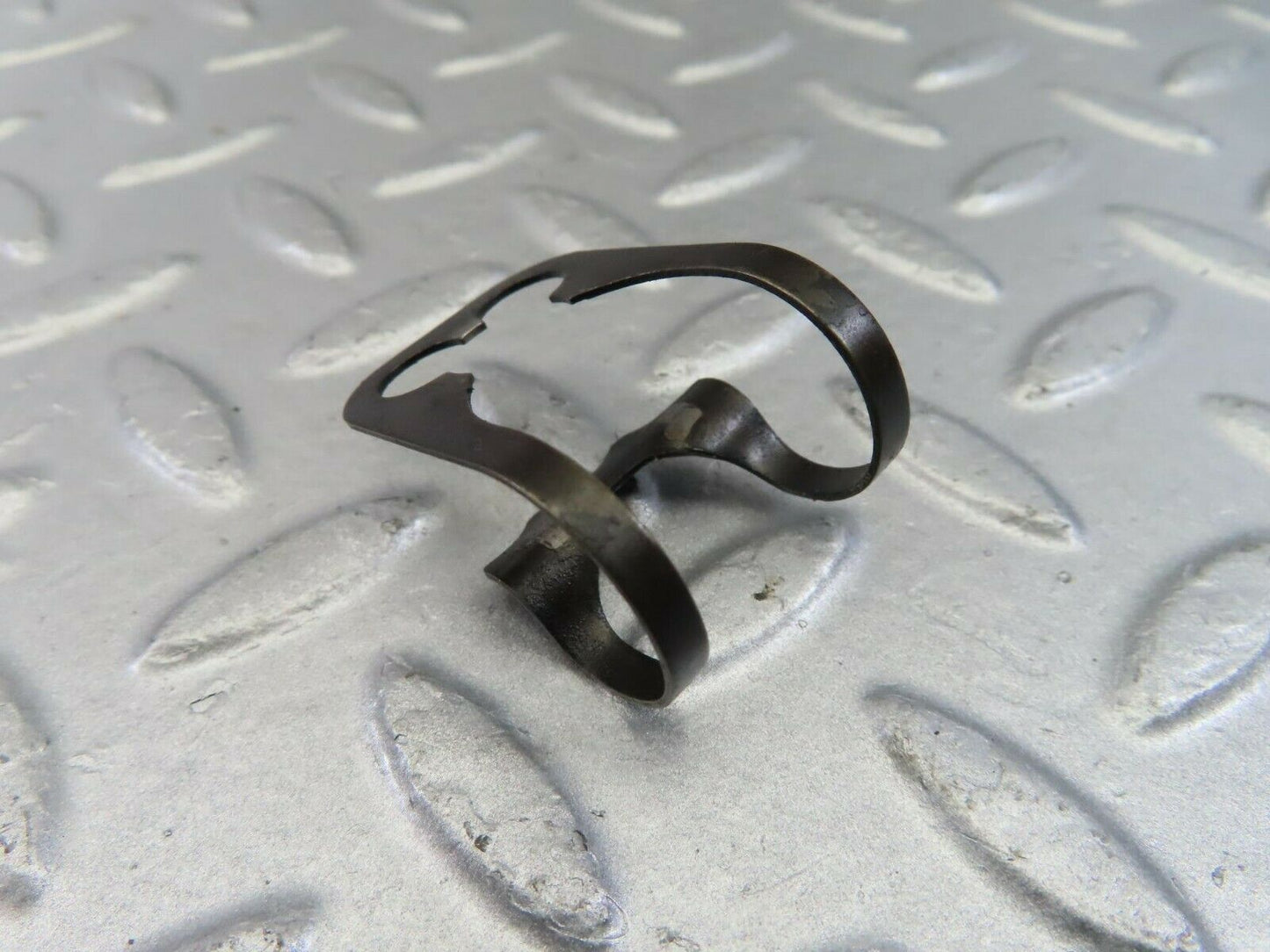9864 Mercedes-Benz C123 280CE Coupe Valve Rocker Arm With Retaining Spring