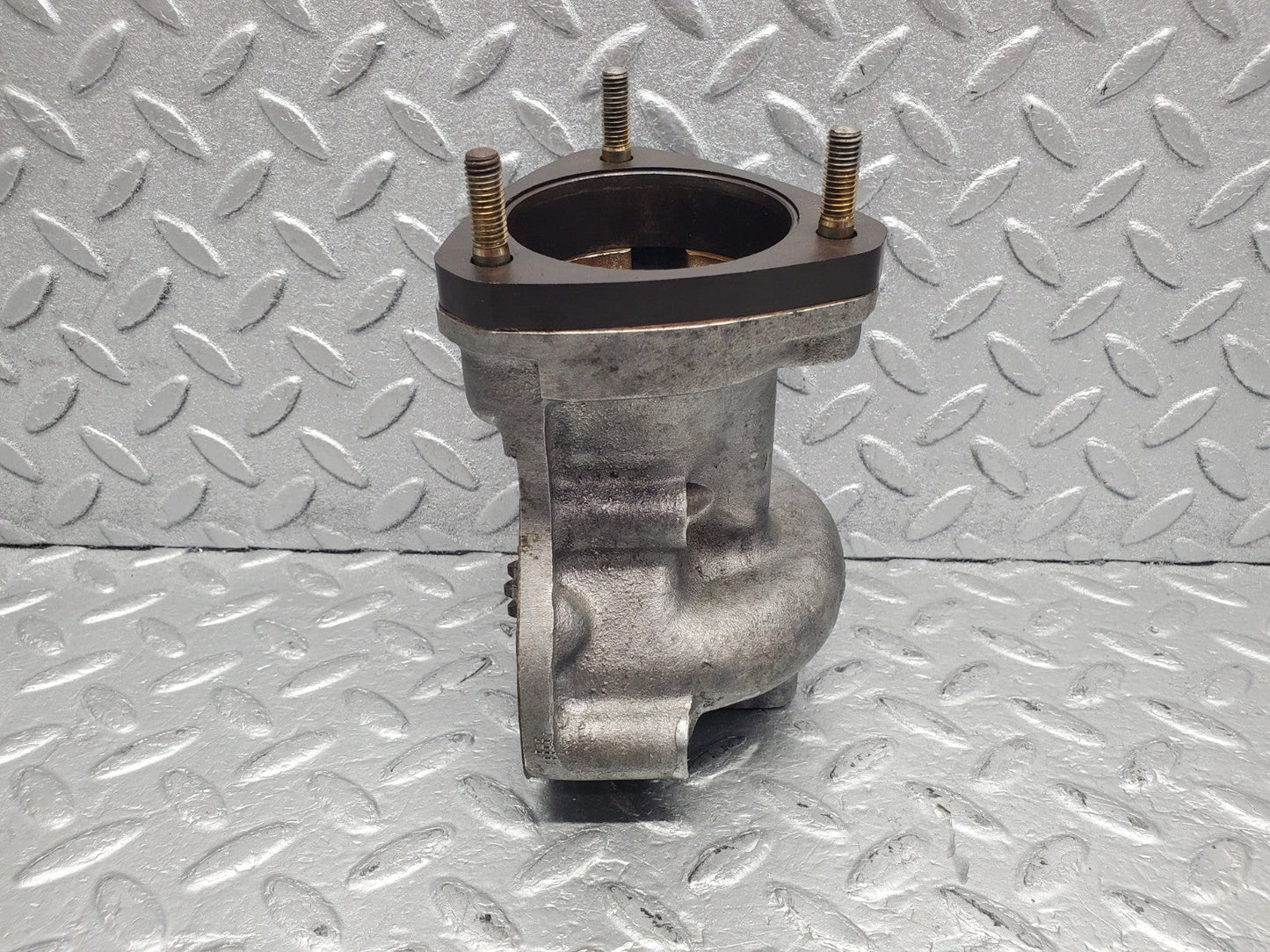 W112 injection pump drive housing used OEM