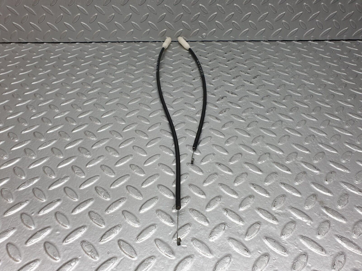 41112 Mercedes-Benz W126 300SE Heater Control Cable Pair 12683016310989 12683001310589