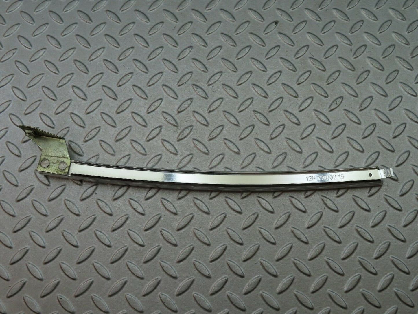 6135 Mercedes-Benz W126 380SE Rear Right Chrome Window Channel 1267300219