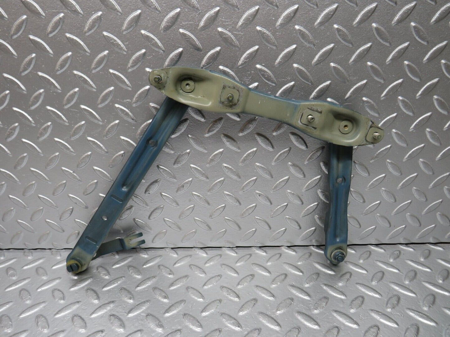 30700 Mercedes-Benz W201 190E 2.0L Bonnet Hinge Right Side