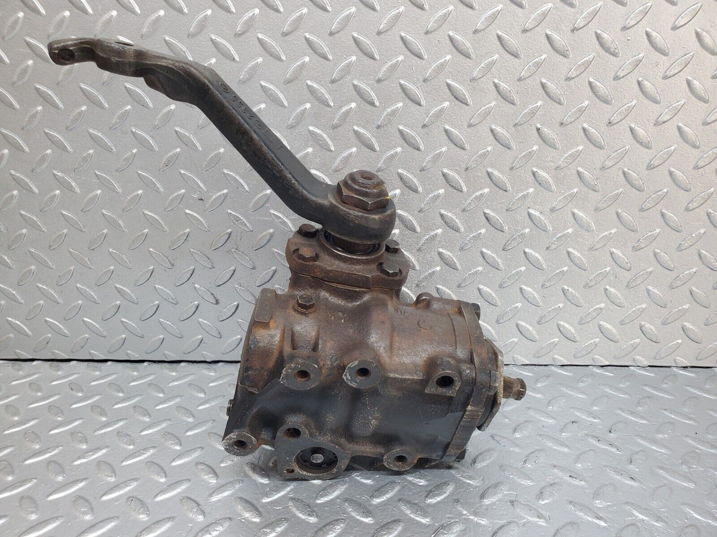 44530 Mercedes-Benz W123 280E Steering Box Steering Rack 1164610801