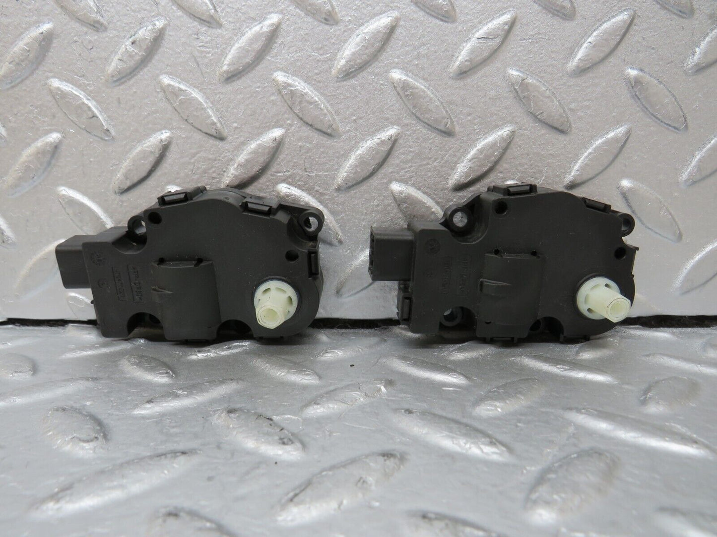 35272 Mercedes-Benz W221 Heater Actuator Motor 2x