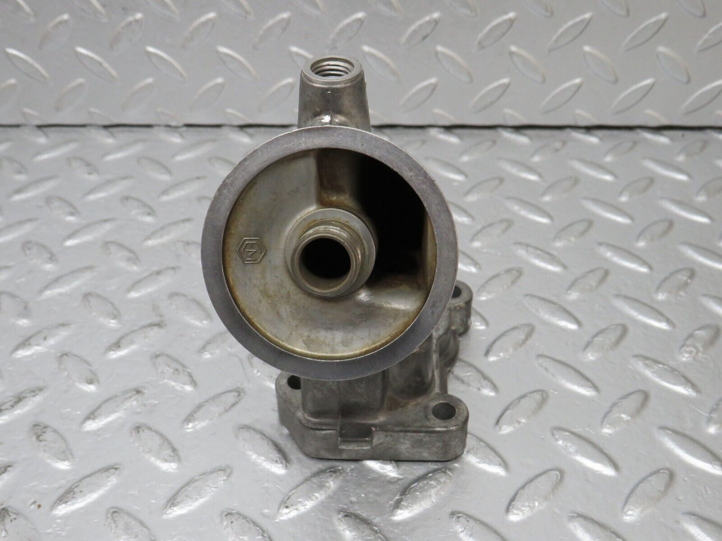 33713 Mercedes-Benz W201 190E 2.0L Oil Filter Housing 1021800038