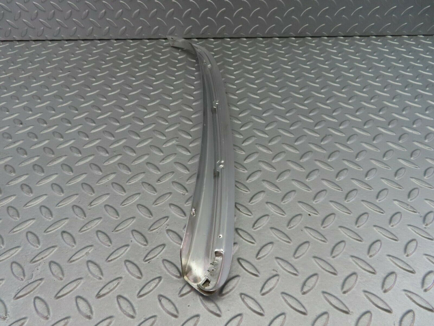 7438 Mercedes-Benz W116 450SE Roof Chrome Moulding Right Side