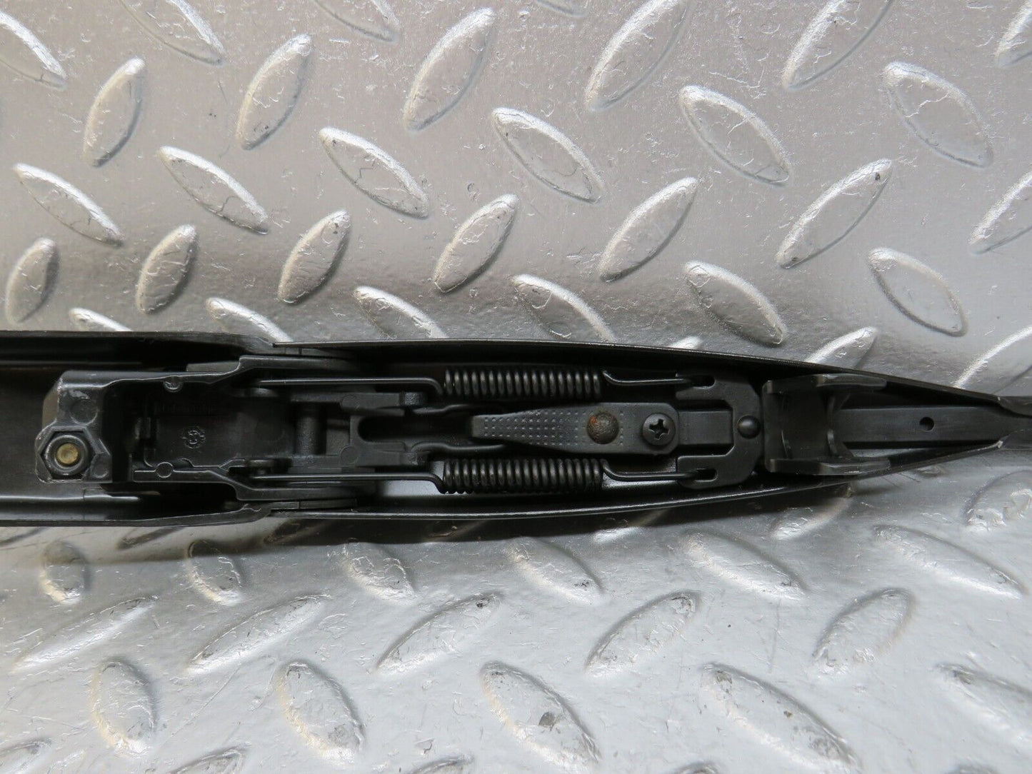 34859 Mercedes-Benz W210 320E Front Windscreen Wiper Arm