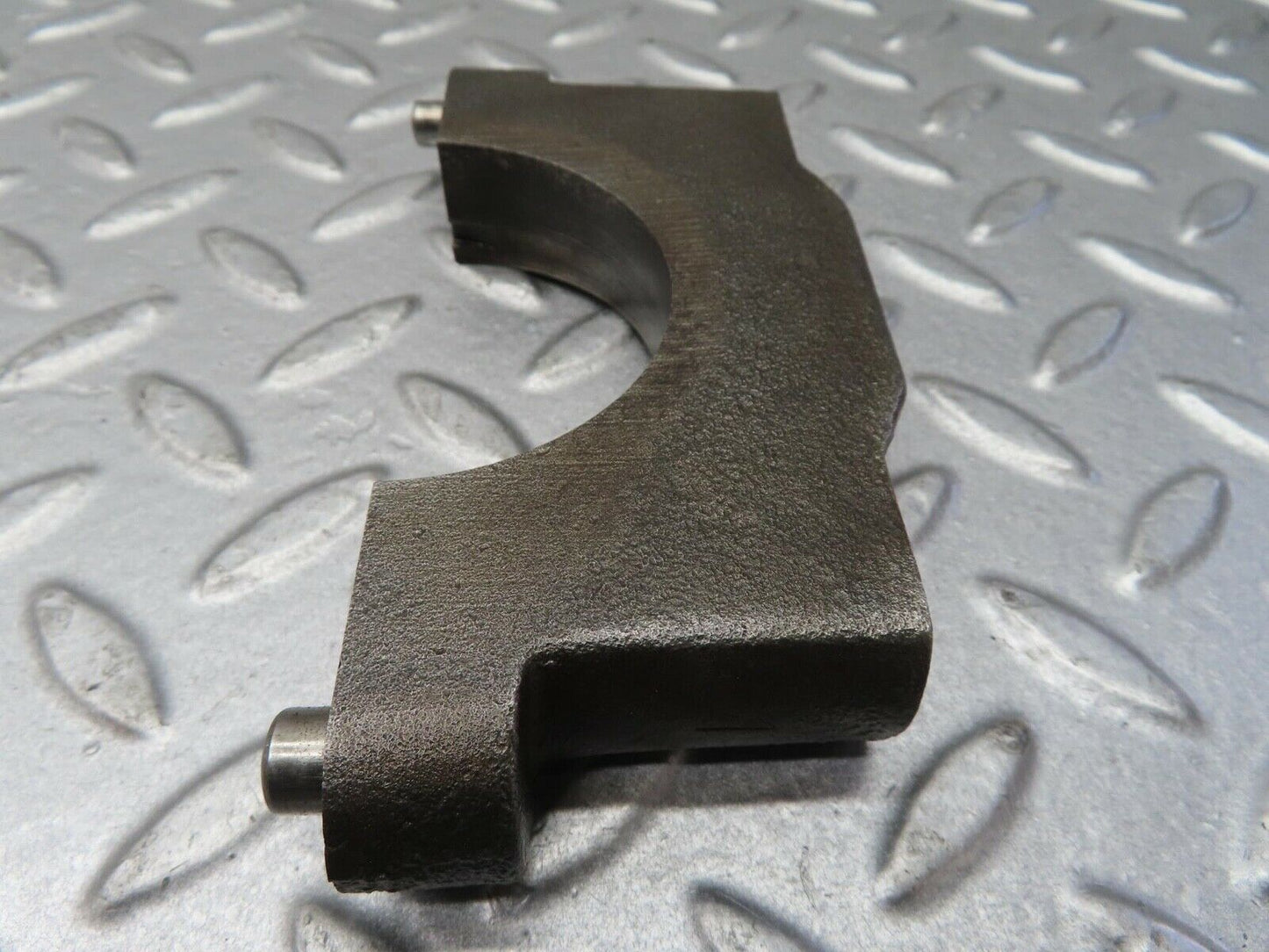 13384 Mercedes-Benz W111 230S Crankshaft Bearing Holder Block 1080110211