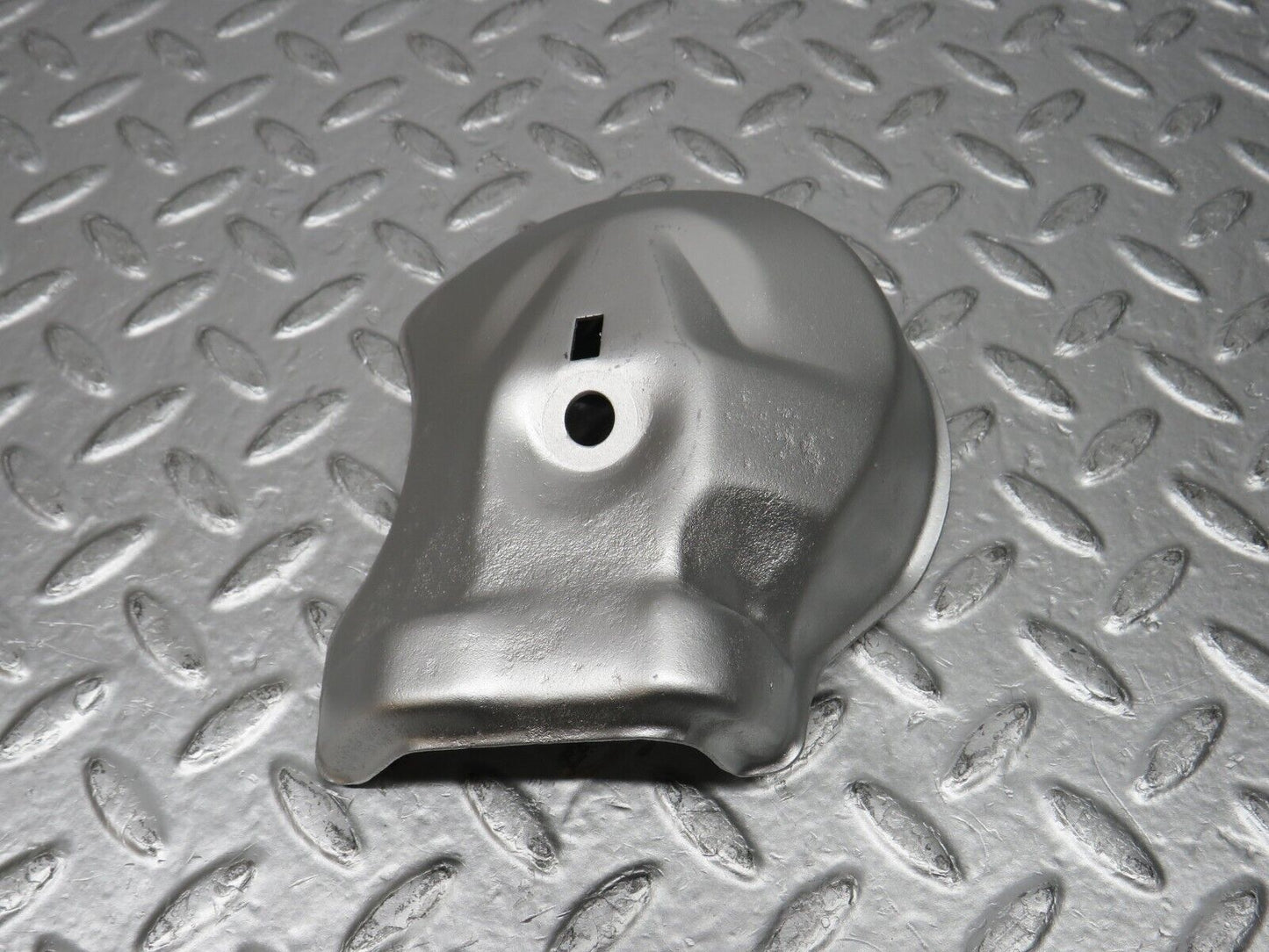 31656 Mercedes-Benz W201 190LE 1.8L Engine Mount Bracket Heat Shield