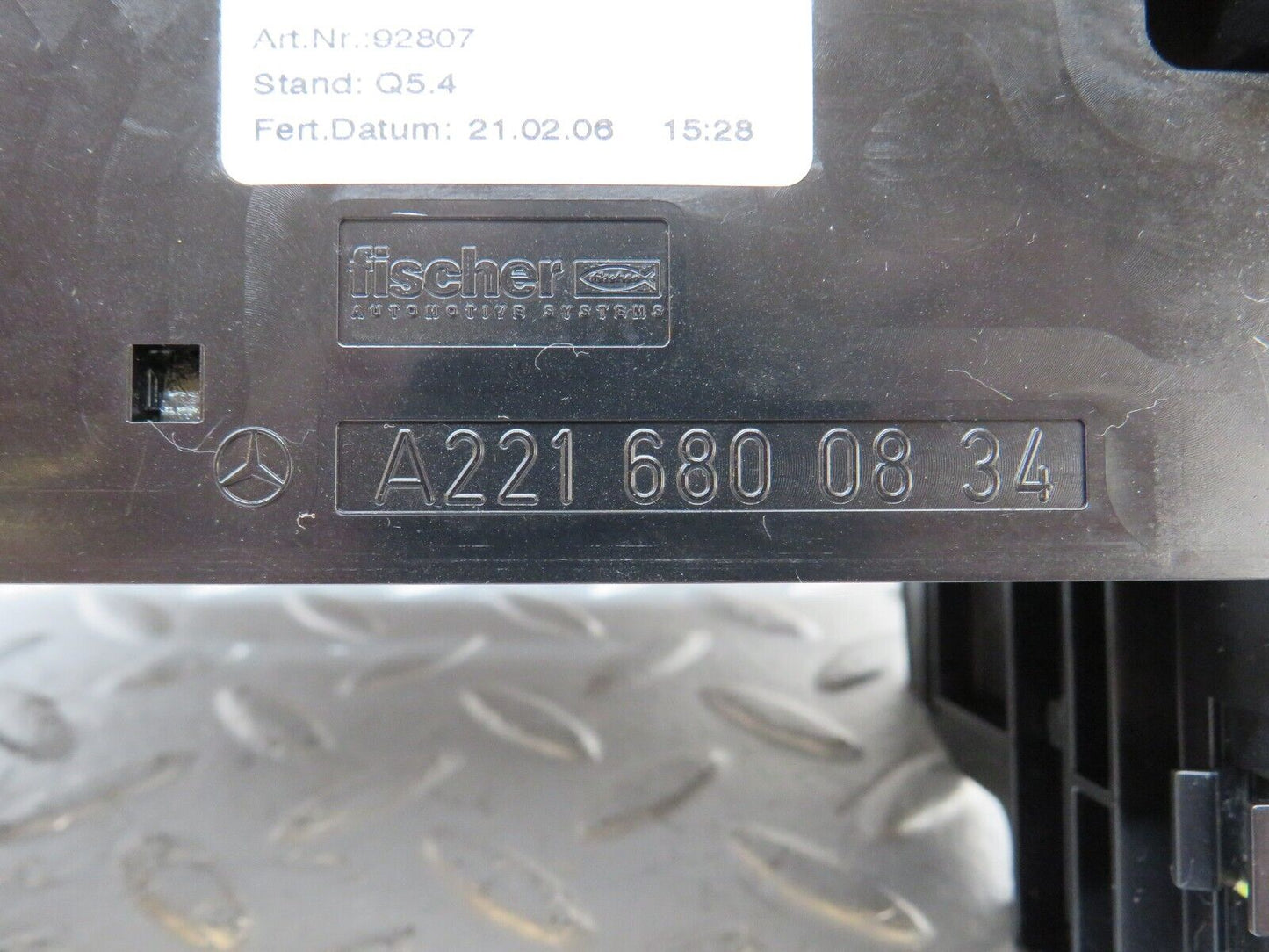35194 Mercedes-Benz W221 Centre Console CD Player Cover 2216800834
