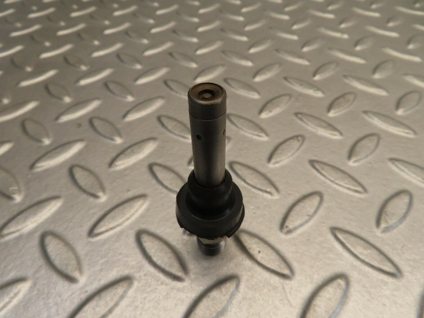 11732 Mercedes-Benz R107 450SL Fuel Injector Bosch