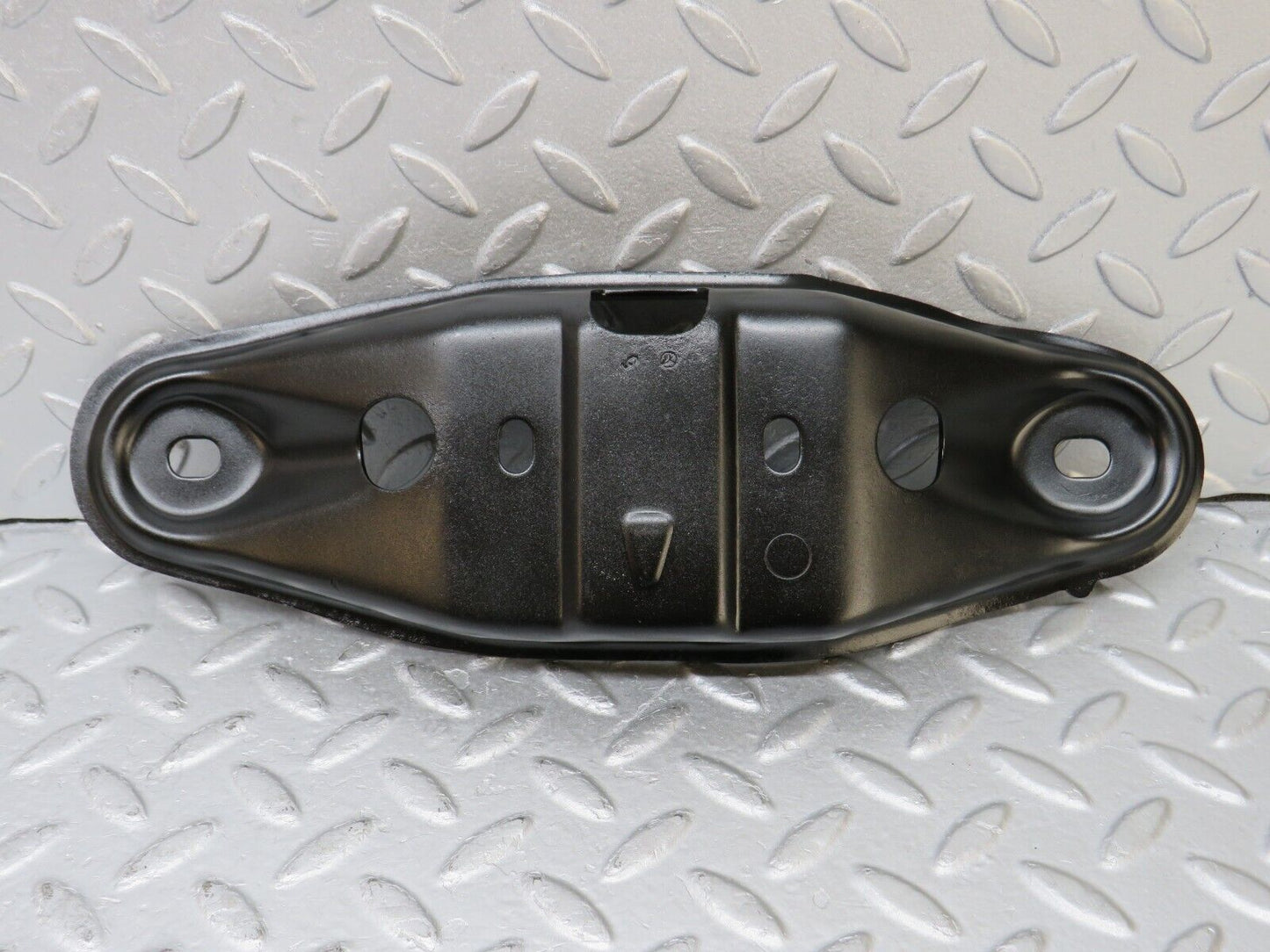 36781 Mercedes-Benz W201 190E Gearbox Mount Bracket