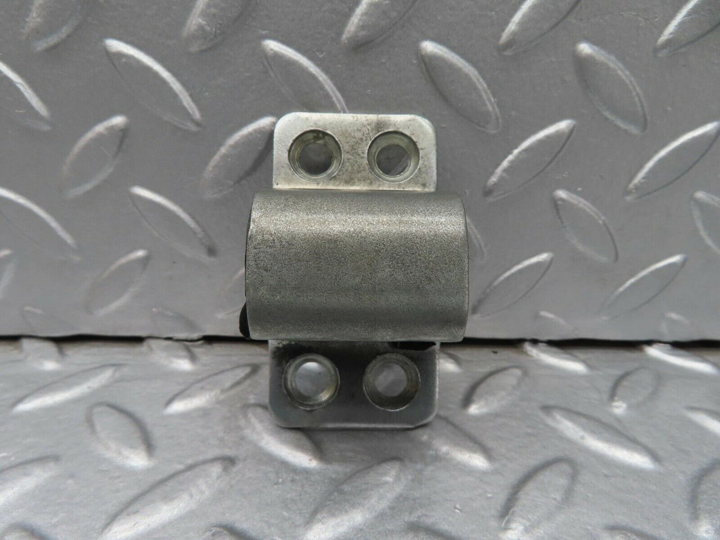 15941 Mercedes-Benz W123 280E Door Lock Latch Right Side
