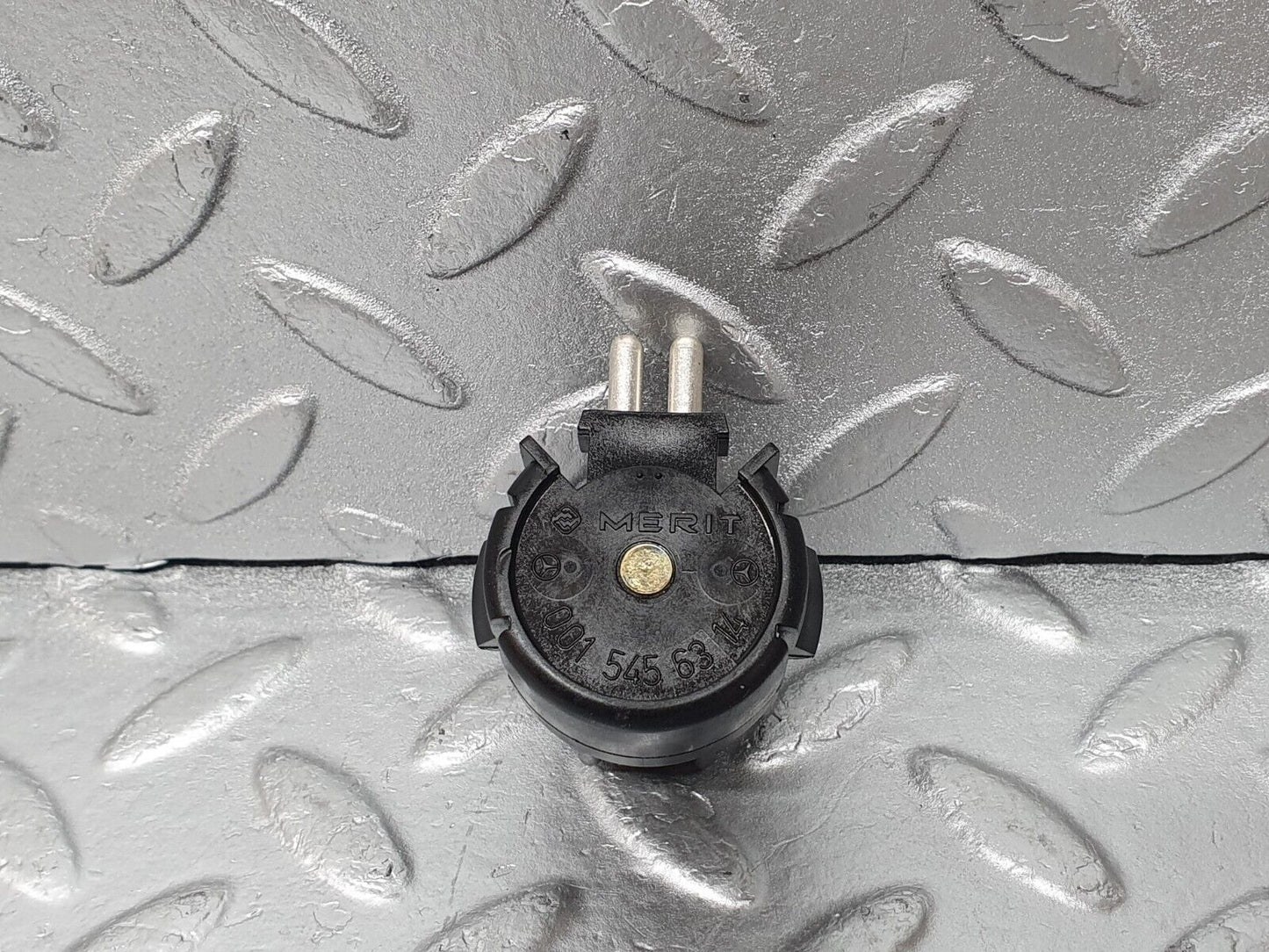44106 Mercedes-Benz C123 230CE Coupe Kick Down Switch 0015456314
