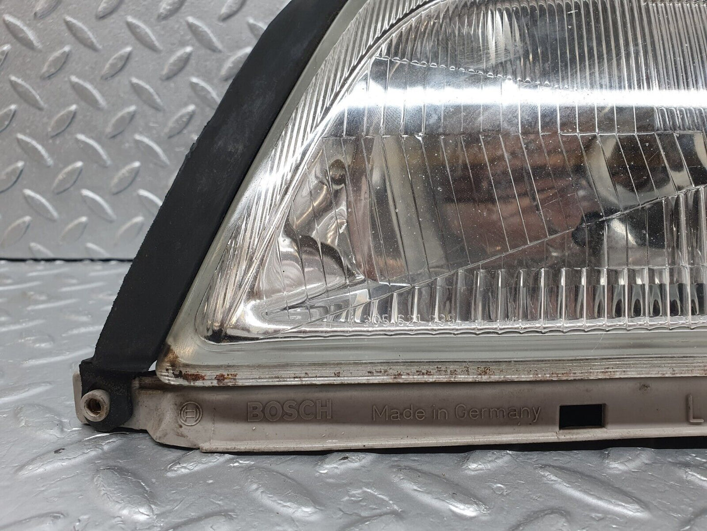 42403 Mercedes-Benz R129 320SL Coupe Headlight Bosch Left 0301090701 1298203761 1305621235