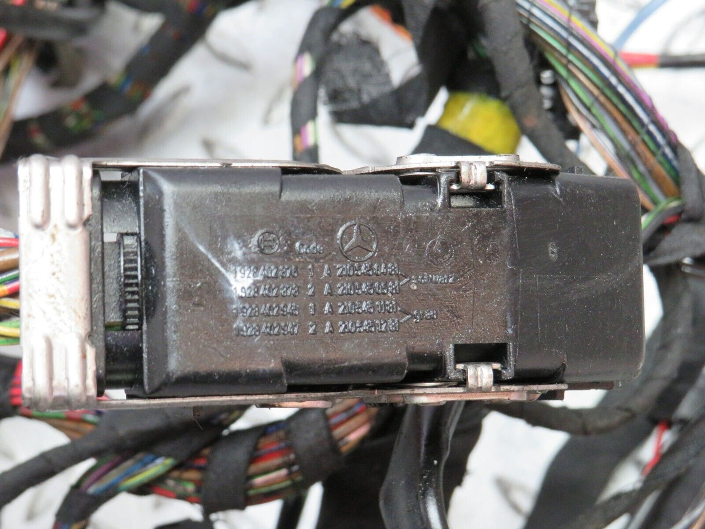 35687 Mercedes-Benz W210 320E Engine Wiring Harness 2105450481 0015409981