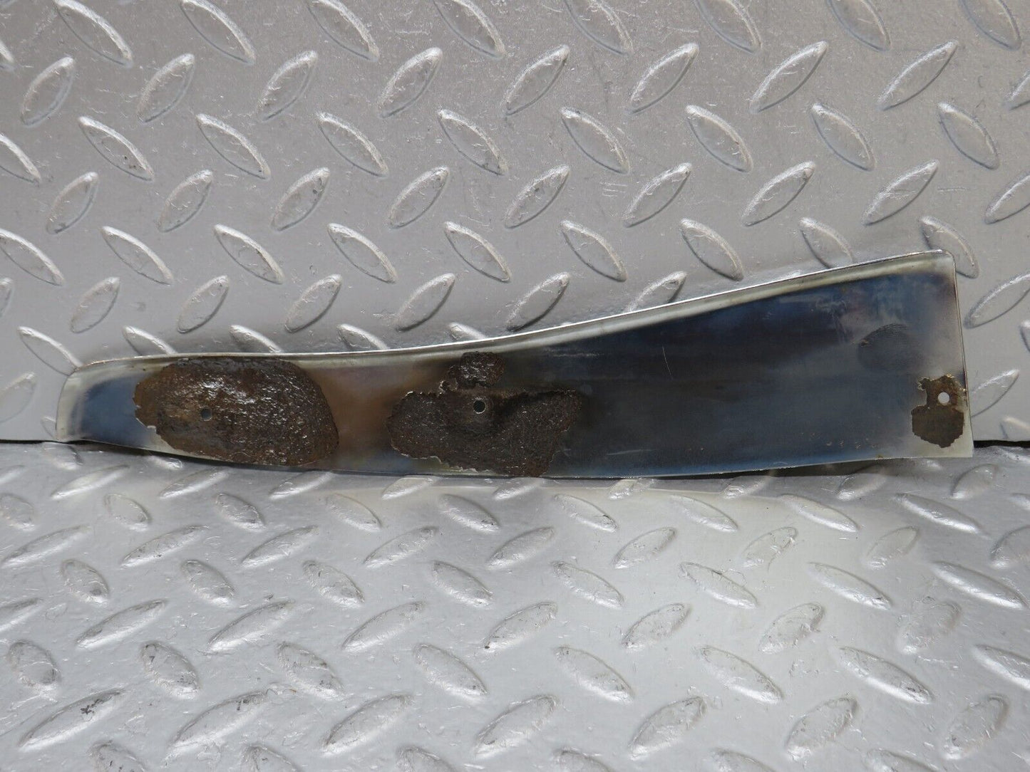 35663 Mercedes-Benz R107 280SL Left Door Chrome Cover