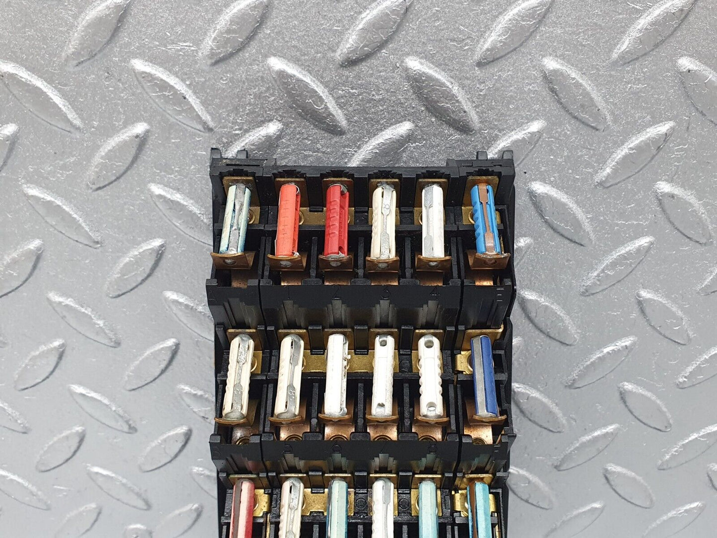 41542 Mercedes-Benz W124 200E Fuse Box 1245409505 1245400150
