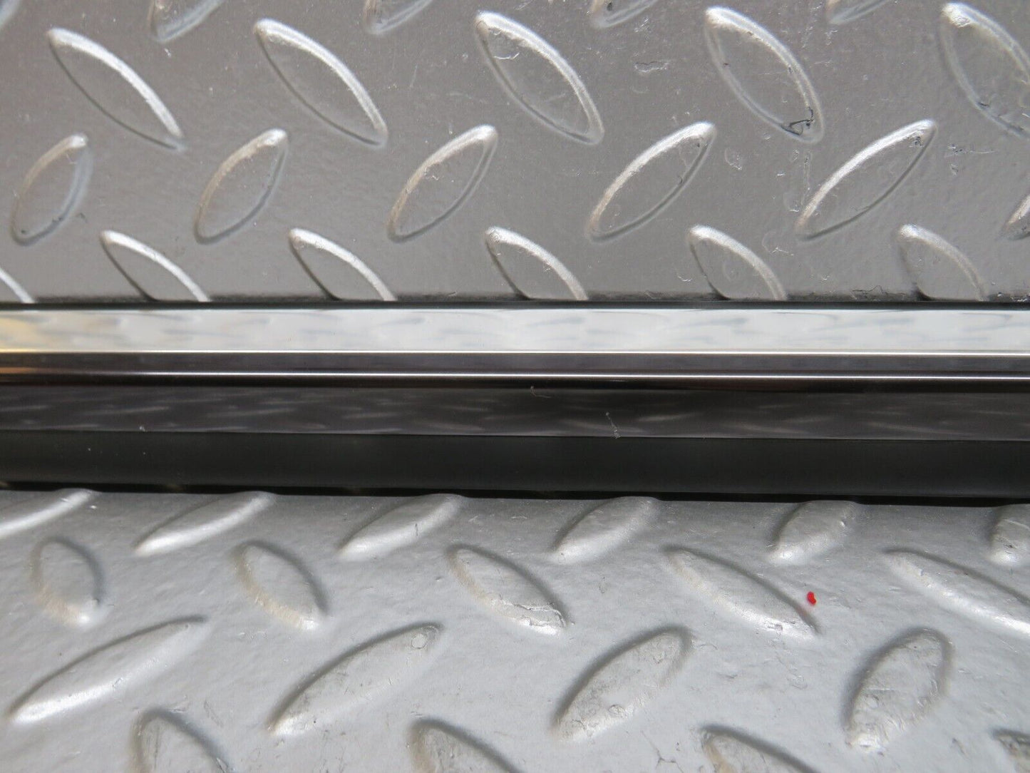24887 Mercedes-Benz W140 S320 Front Right Door Chrome Moulding Trim
