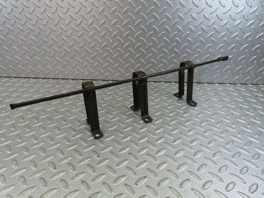 10221 Mercedes-Benz W111 220SE Camshaft Oil Tube With Rocker Cover Supports