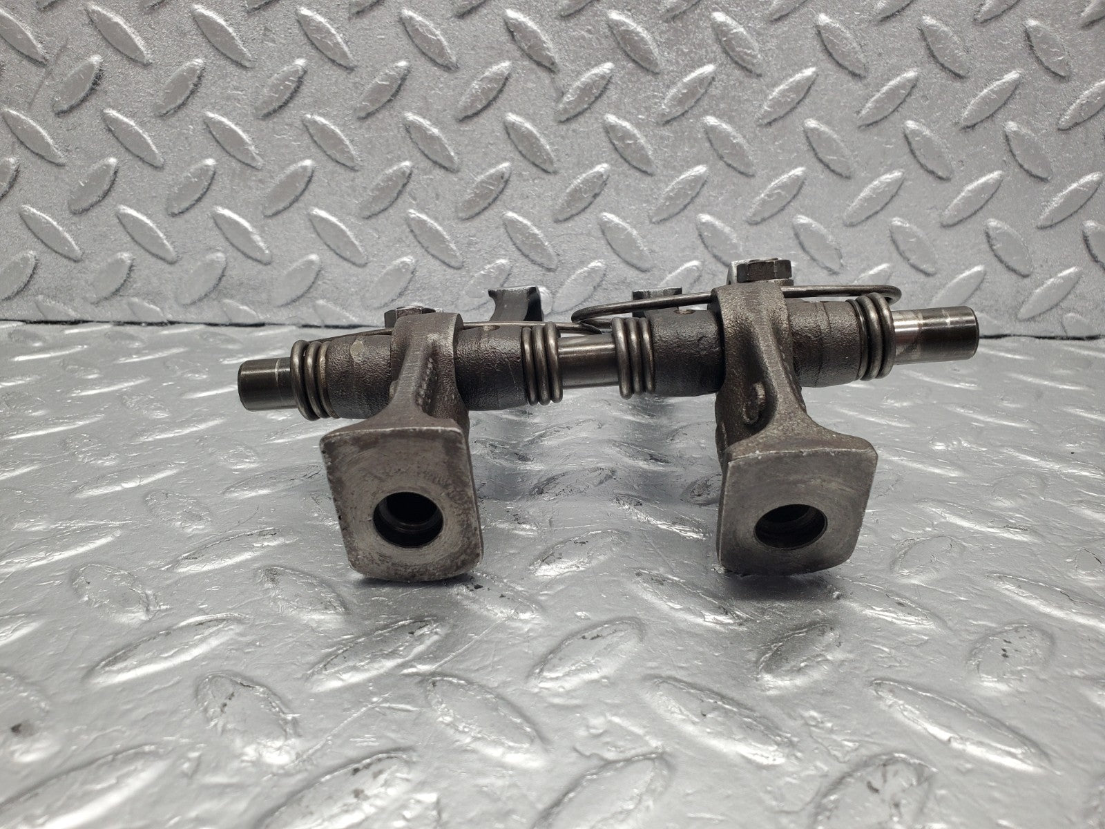 W112 rocker arm support arm and shaft used OEM