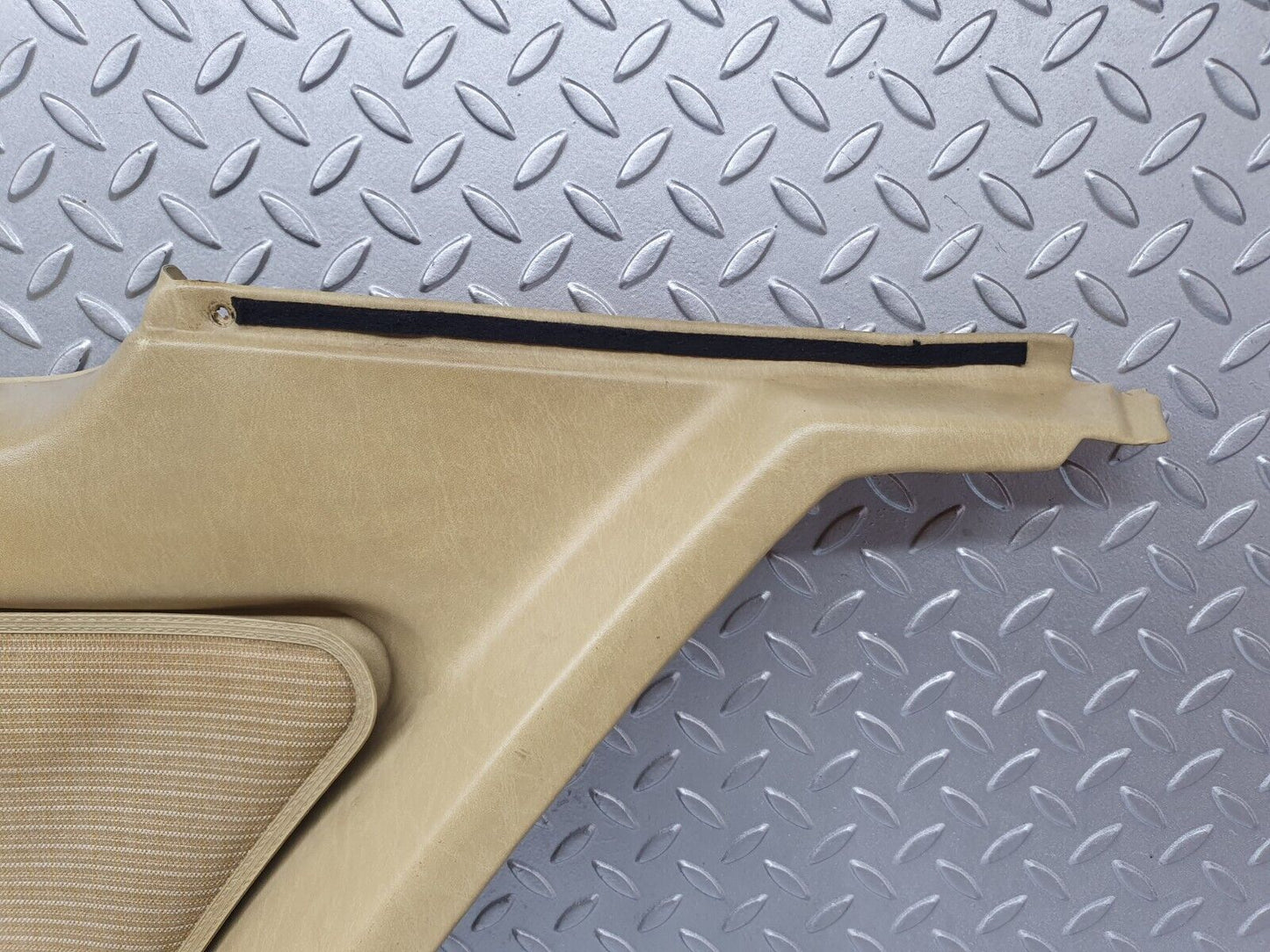 44051 Mercedes-Benz C123 230CE Coupe Rear Right Card Panel Beige