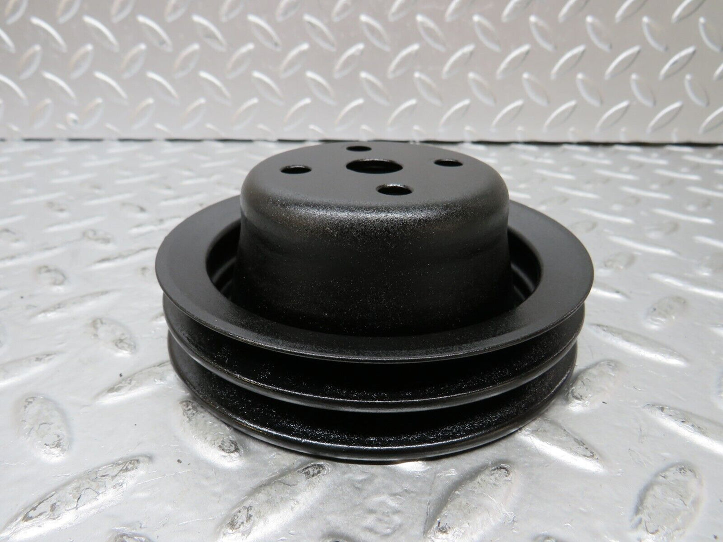 26232 Mercedes-Benz W116 450SEL Water Pump Pulley