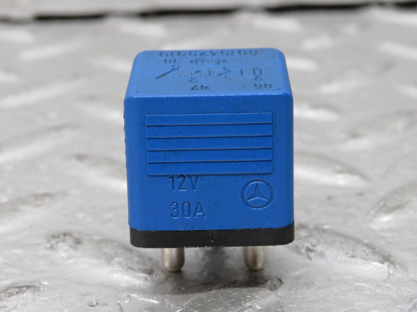 33433 Mercedes-Benz W202 C180 Multi Purpose Relay 0015429919