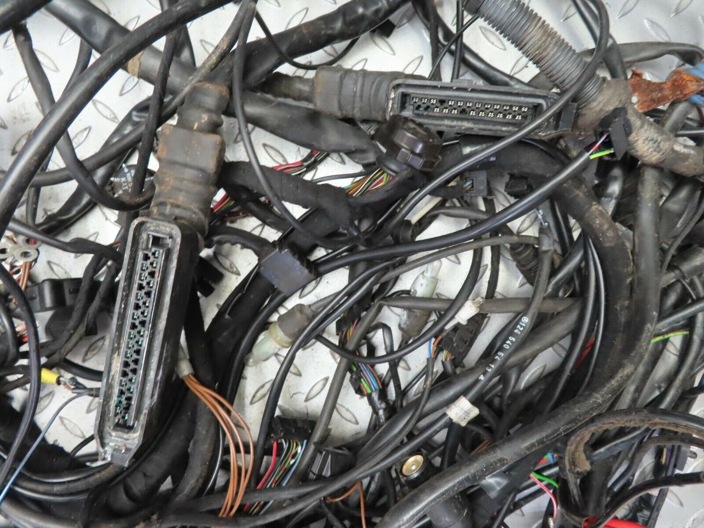 16513 Mercedes-Benz W124 260E Engine Chassis Body Wire Wiring Harness