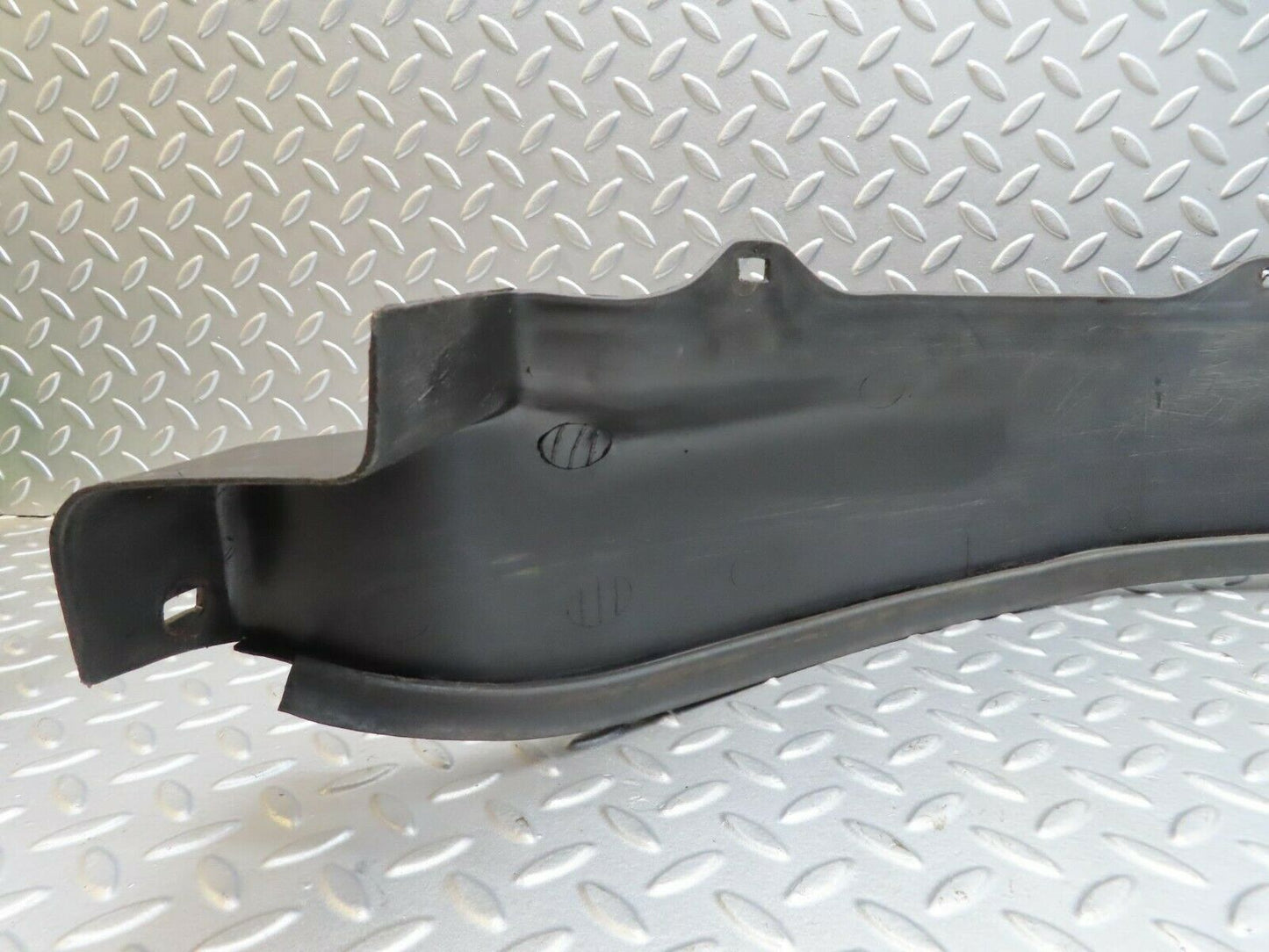 15496 Mercedes-Benz W123 230E Front Right Inner Fender Wing Splash Guard