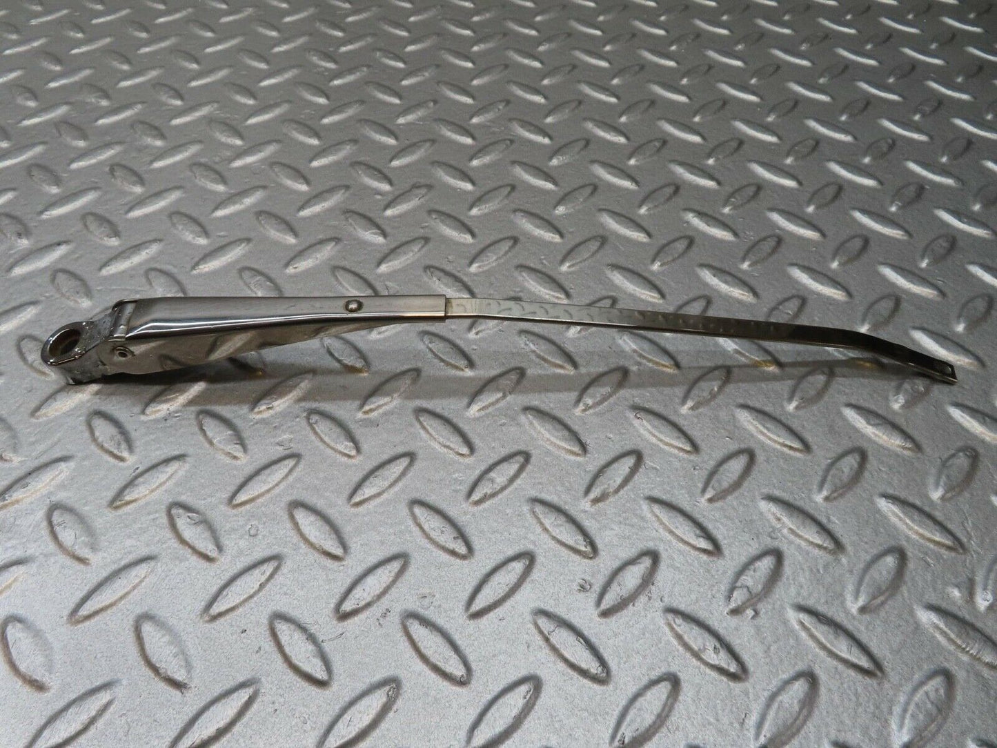 12815 Mercedes-Benz W111 Wiper Arm Right Side