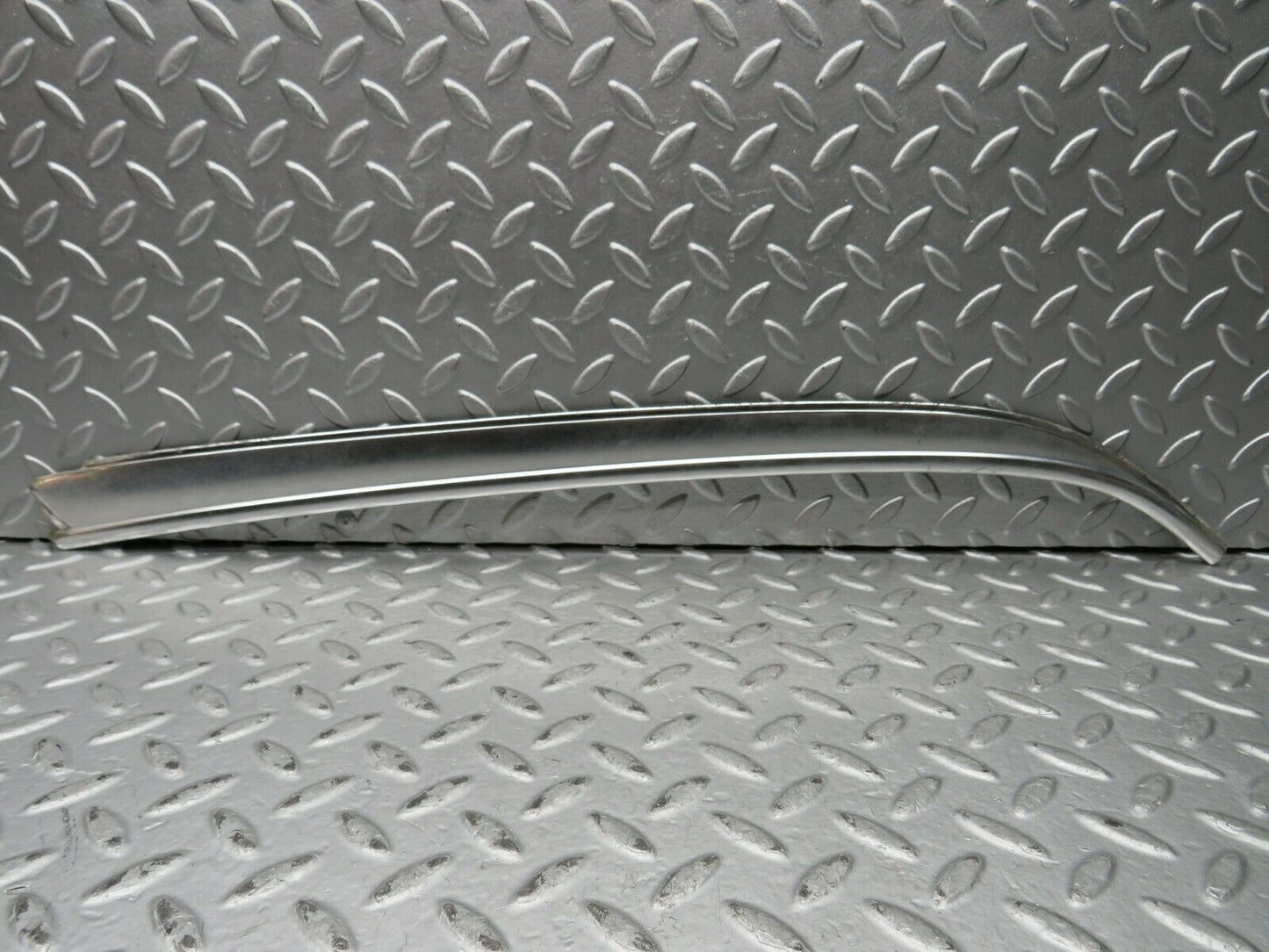 22018 Mercedes-Benz S123 280TE D Pillar Exterior Chrome Trim Right Side