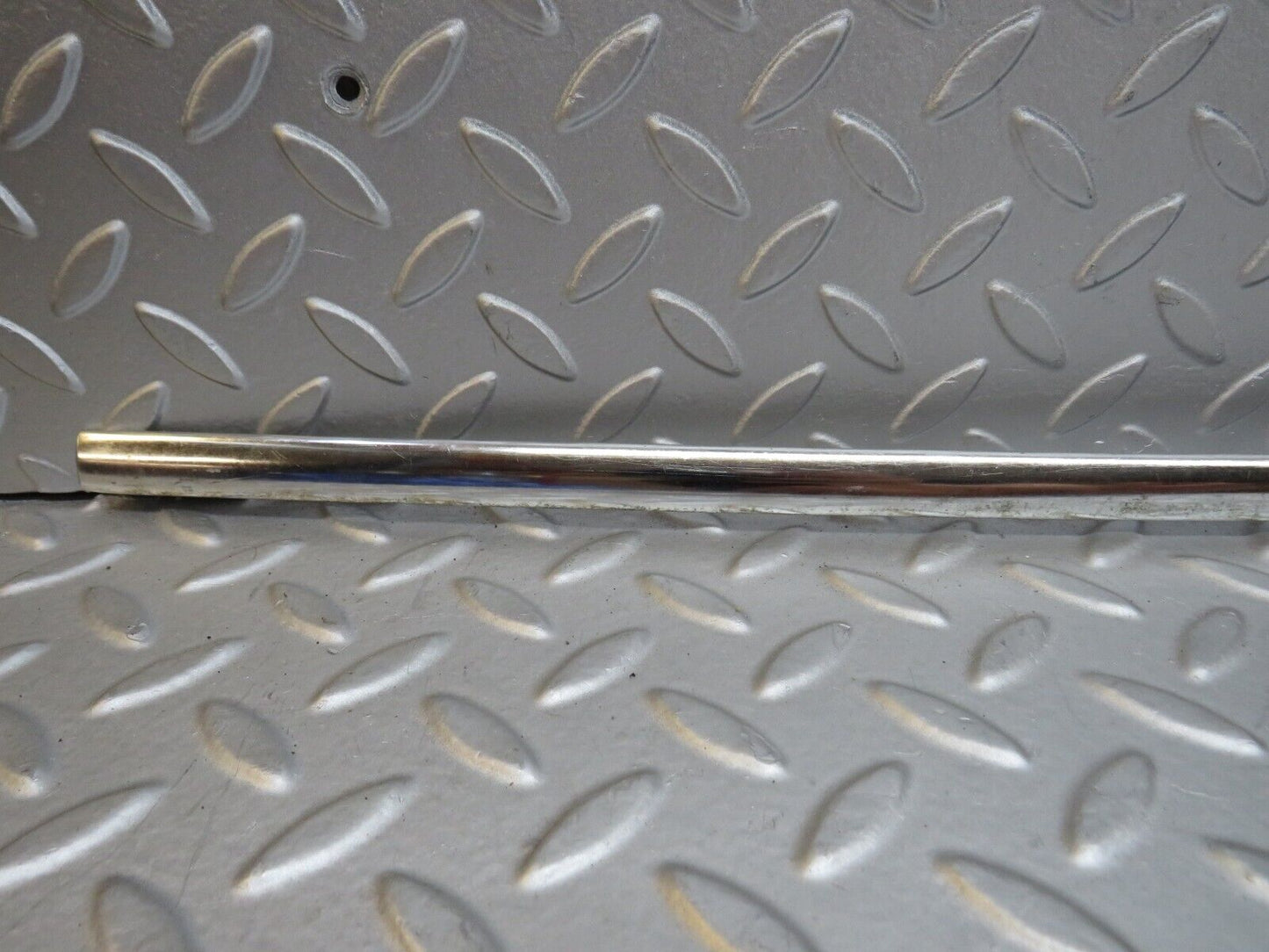 36952 Mercedes-Benz C126 420SEC Coupe Trunk Lid Handle Chrome