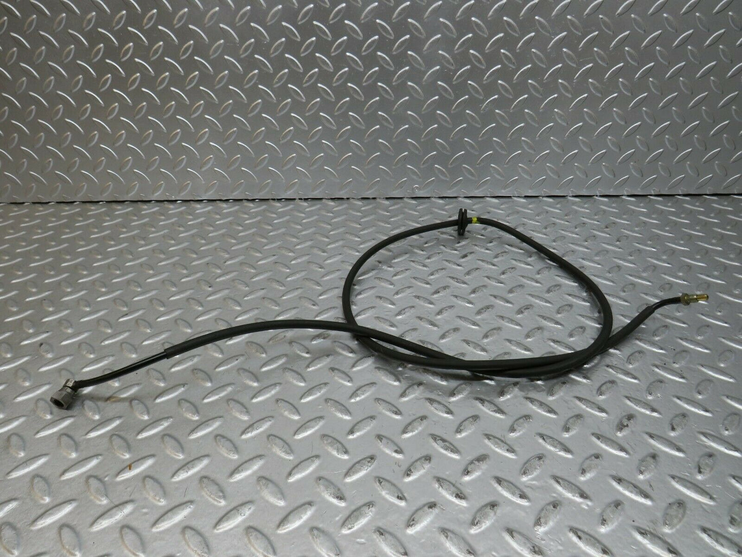 23598 Mercedes-Benz W114 280E Oil Pressure Gauge Pipe