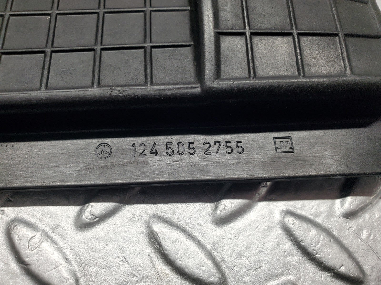 46928906