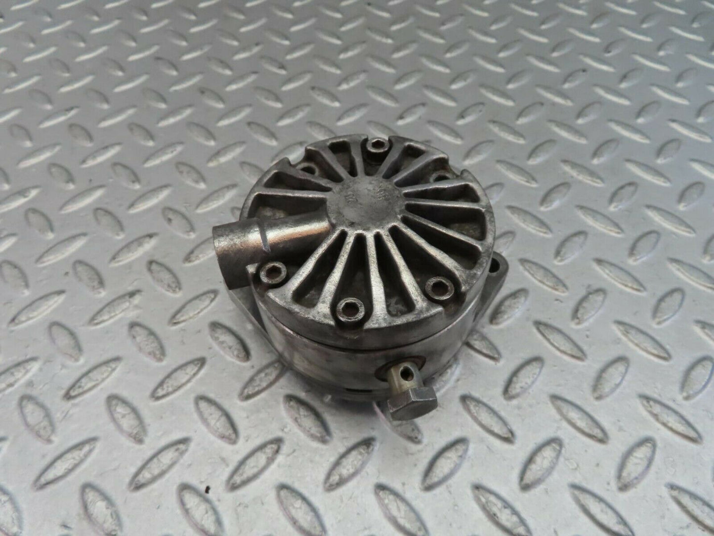 9551 Mercedes-Benz C123 280CE Coupe  Hydraulic Suspension Pump 1022360245